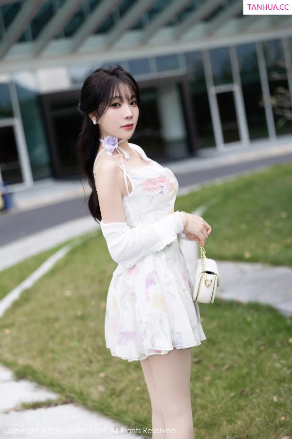 陈芝 芝芝Booty [XiuRen]高清写真图 2024.01.12 No.7959 徐莉芝Booty 清纯美腿第5张图片